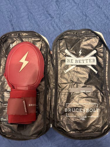 Red Senior Sliding Mitt (Used)