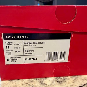Men's Size M 11.0 (W 12.0) New Balance (Used)