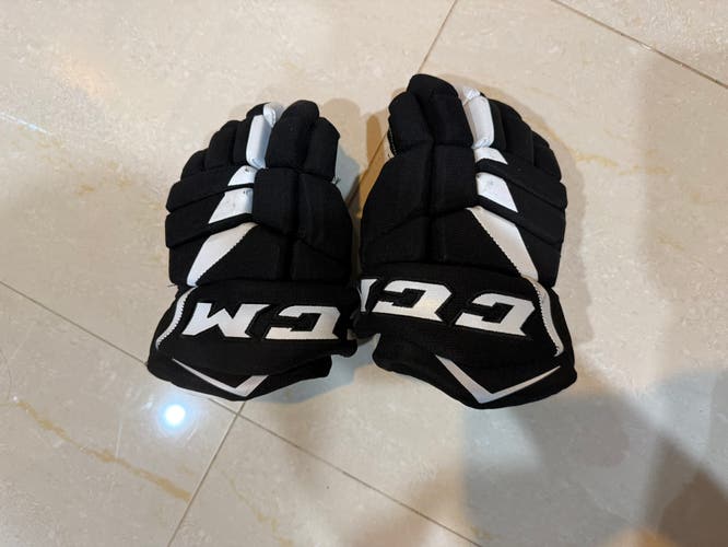 CCM JetSpeed FT485 Gloves 11" (Used)