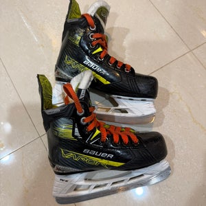 Bauer Vapor X4 Hockey Skates Regular Width 13 (Used)