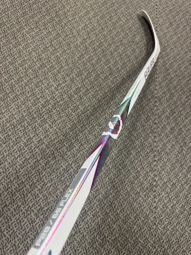 Intermediate Bauer Proto2 Right Handed Hockey Stick P28 65 Flex (New)