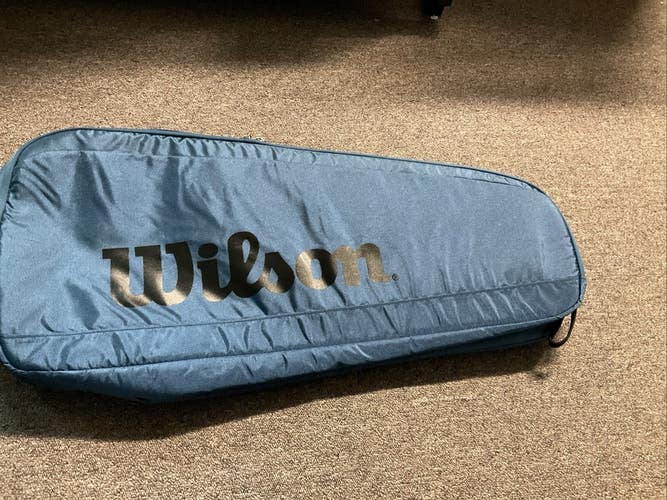 Wilson Tour Ultra 6PK Racket Bag Blue