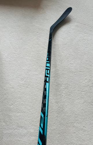 Bauer Pulse Hockey Stick P92-87 Flex-Right Hand (New)