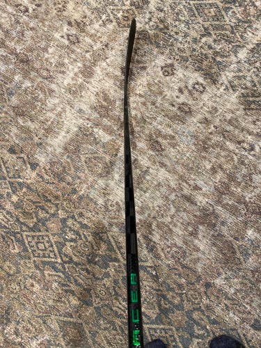 Senior Bauer Vapor Hyperlite 2 Left Hand Hockey Stick P91A 82 Flex Pro Stock (Used)