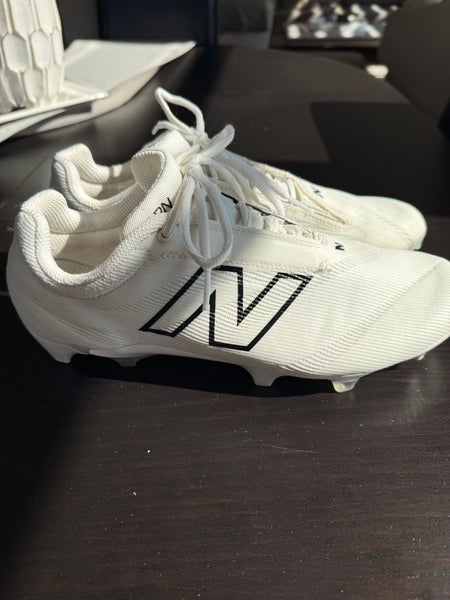 White Men's Size M 11.0 (W 12.0) Adult New Balance Burn X4 (Used)