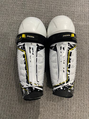 Senior CCM Super Tacks AS1 15" Shin Pads (Used)