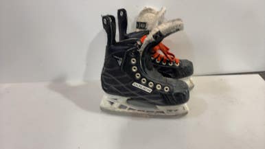 Bauer Used Junior Size 2 Hockey Skates