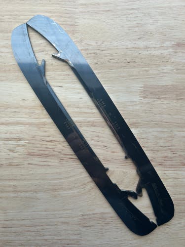 Bauer FLY-TI 272mm Nashville Predators Pro Stock Skate Blades / Runners (Used)