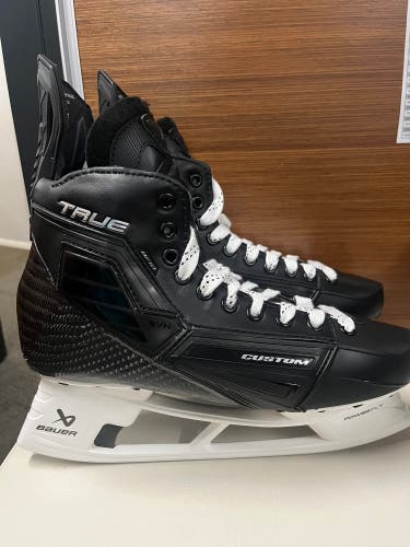 True Custom SVH Pro Skate Size 10 Regular Width (New) NHL Prostock