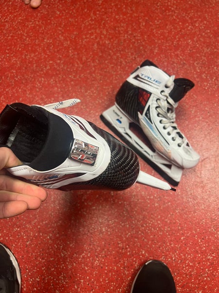 2023 True SVH Pro Two Piece Hockey Goalie Skates 10 (Used)