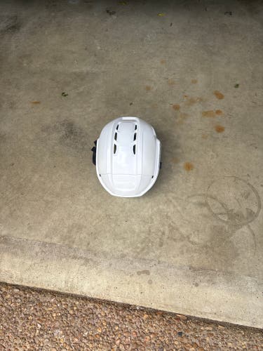 Medium CCM Tacks 720 Helmet (Used)