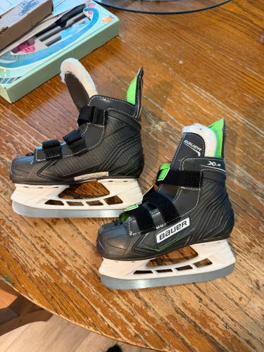 Bauer XLS Hockey Skates 10 (Used)