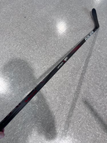 Senior Bauer Vapor X5 Pro Hockey Stick Left Hand P28 87 Flex (New)