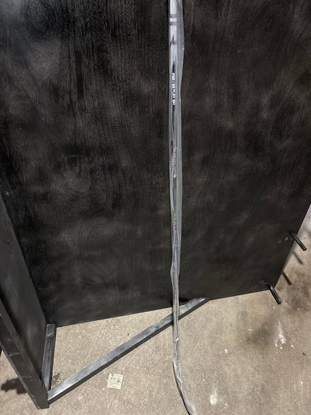 Senior Bauer Vapor Hyperlite 2 Right Handed Hockey Stick P92 65 Flex (New)