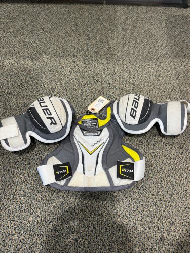 Small Youth Bauer Supreme 170 Shoulder Pads (Used)