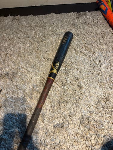2020 Victus EB12 Maple Bat 29 oz 32" (Used)