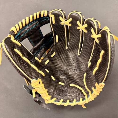 Wilson A2000 DP15SC RH Baseball Glove
