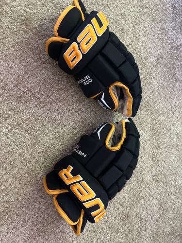 Bauer Nexus 800 Gloves 15" (Used)