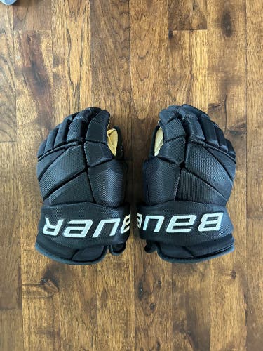 Bauer Vapor Gloves 14" Pro Stock (Used)