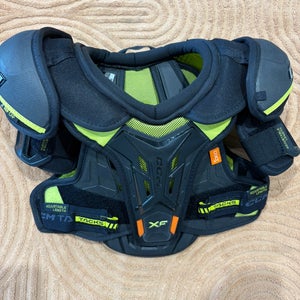 Small Junior CCM XF Shoulder Pads (Used)