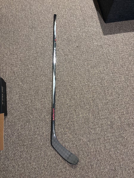 Intermediate Bauer Vapor Team Left Hand Hockey Stick P28 65 Flex (New)