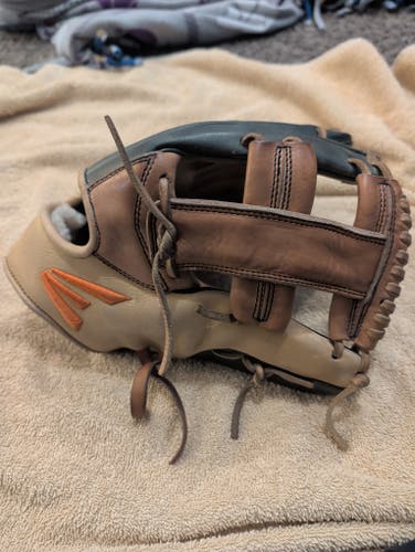 2019 Easton RH Infield Professional Collection Hybrid Baseball Glove 11.75" (Used)