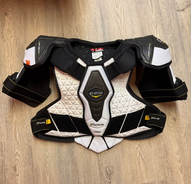 Men's Large Senior CCM Tacks Pro Shoulder Pads Pro Stock (New)
