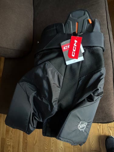 Men's Senior Medium CCM HPTKXP Hockey Pants (New)