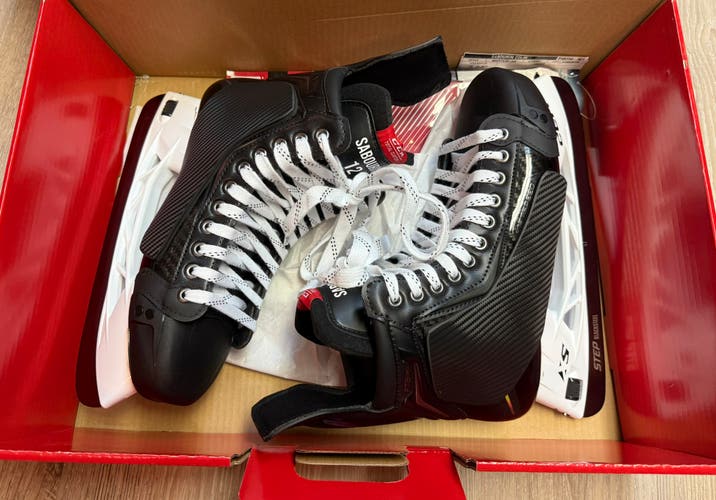 Black 2025 CCM JetSpeed FT8 Pro Hockey Skates Regular Width Pro Stock 10 (New)