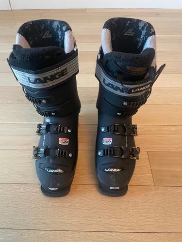 Mondo 24 & 24.5 Women's Lange Shadow 95 LV Ski Boots Medium Flex (Used)