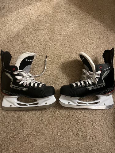 Easton Synergy EQ40 skates 8.5D