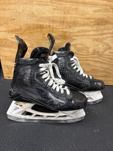Bauer Supreme Mach Hockey Skates 8.5 (Used)