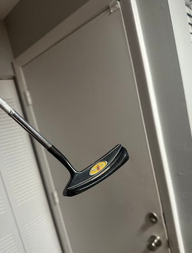 Black Men's TaylorMade Rossa Blade Right Handed Putter 35" (Used)