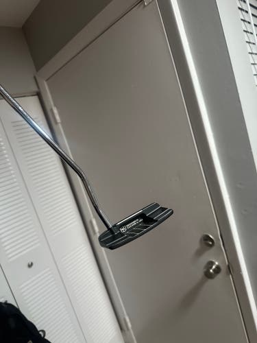 Black Wilson Staff Infinite West Loop Mallet Right Handed Putter 34" (Used)