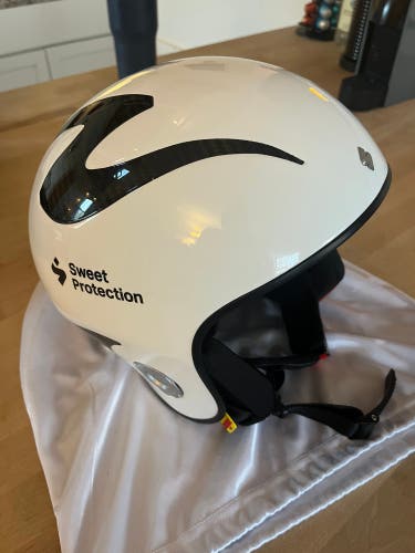 Sweet Protection Carbon GS helmet - FIS legal