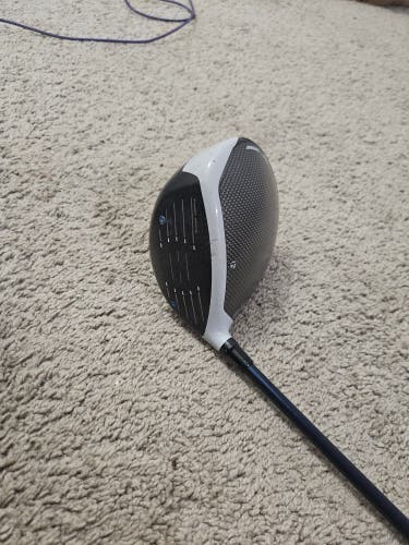 Men's 2020 TaylorMade SIM Max Right Handed Driver Stiff Flex 10.5 Loft (Used)