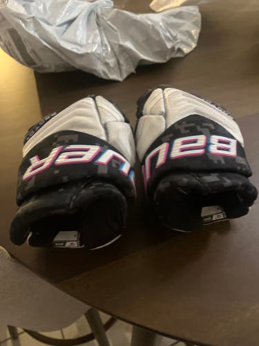 Bauer Vapor Flylite Gloves 12" (Used)