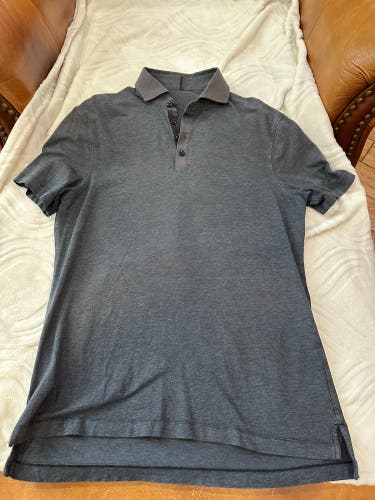 Black Large Men's Lululemon polo (Used)