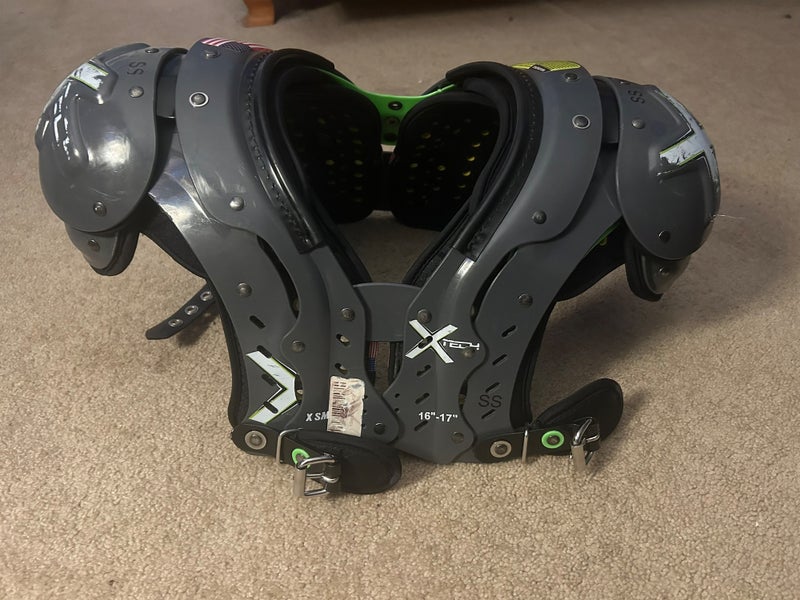 XS Adult Shoulder Pads (Used)