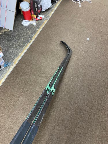 Two Pack Senior Warrior Alpha LX3 Hockey Stick P28 85 Flex