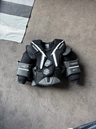 Medium Vaughn Velocity V9 Pro Carbon Goalie Chest Protector