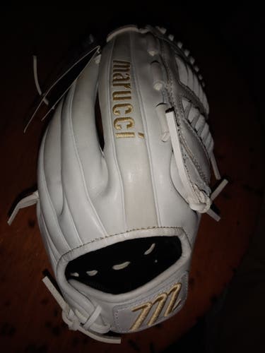 2022 Marucci RH Pitcher's Magnolia Baseball Glove 12.25" (New)