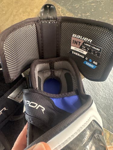 New Bauer Vapor Flylite Elbow Pads Intermediate Large