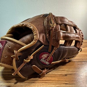 Nokona RH Baseball Glove 11.75" (Used)