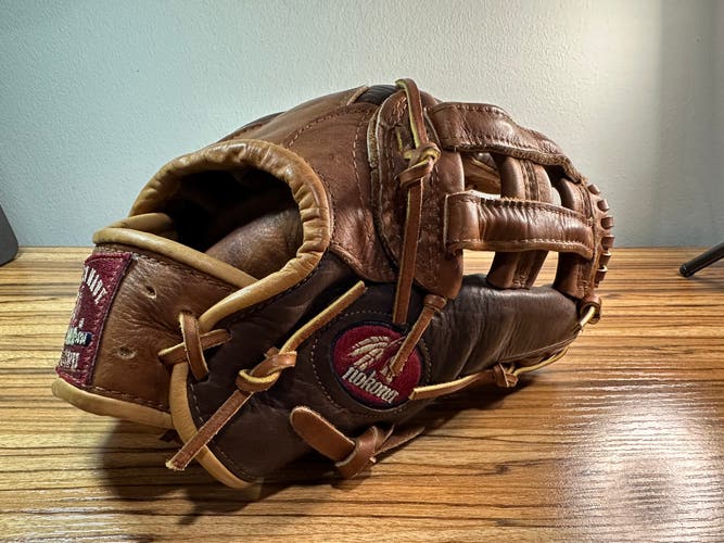 Nokona RH Baseball Glove 11.75" (Used)