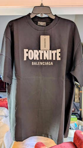Balenciaga Fortnite distressed Black Medium Adult Unisex Shirt (New)