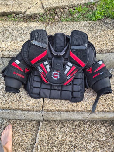 Int. Large Mckenney Goalie Chest Protector Pro Stock (Used)