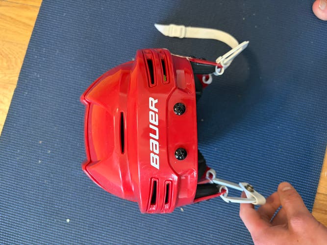 Large Bauer Re-Akt 75 Helmet (Used)