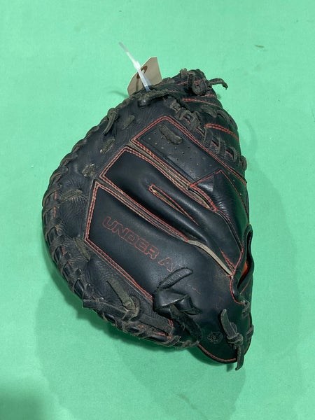 Used Under Armour UACM-100Y Right Hand Throw Catcher's Baseball Glove 31.5"
