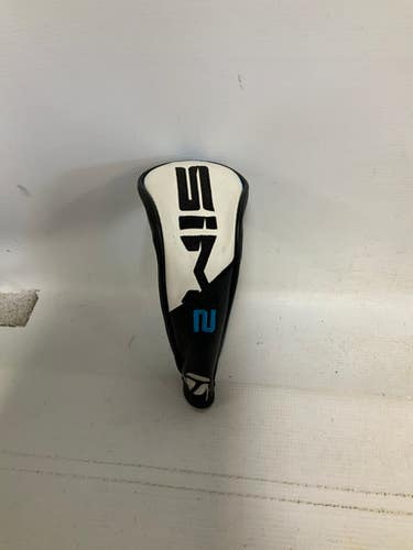 Used Taylormade SIM 2 HYBRID COVER Golf Accessory 11823-S000038333